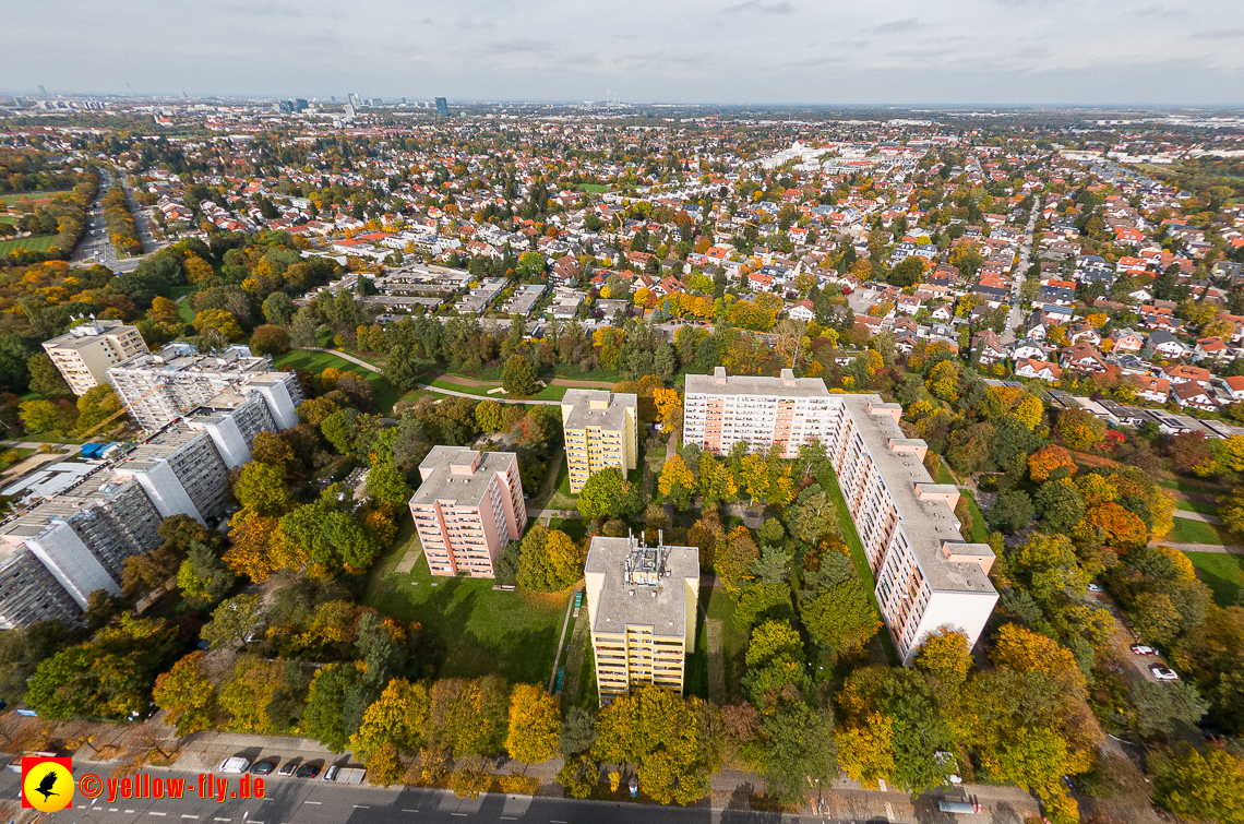 13.10.2022 - Fassadensnaierung am Karl-Marx-Ring 11-21